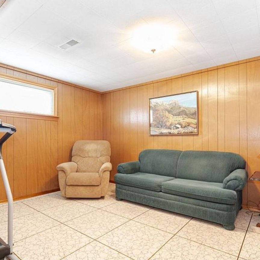 For Lease - 128 Hullmar Drive Unit# Bsmt, Toronto, Ontario - Photo 1