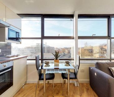 Studio to rent - Photo 2