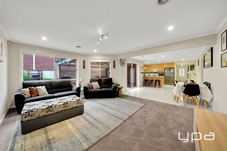 Stunning Family Home in the Heart of Boardwalk Estate!! - Photo 2