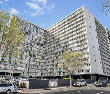 Affordable city apartment with great sea view! - Photo 5