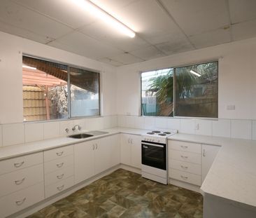 537 Bathurst Street - Photo 4