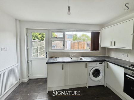 2 bedroom terraced house to rent - Photo 4