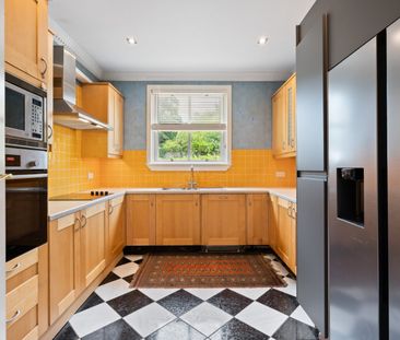 4 bedroom detached house to rent - Photo 6