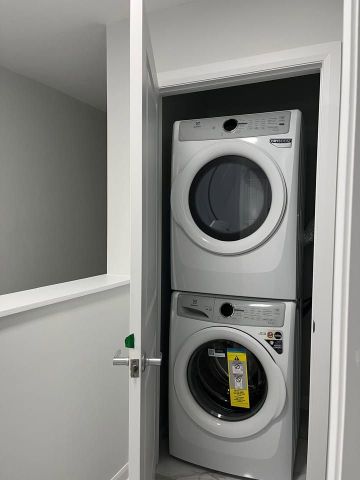 For Lease - 301 Glenroy Gilbert Drive Unit# 6, Barrhaven, Ontario - Photo 4