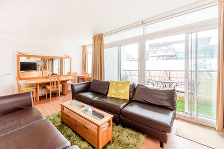 2 Bed Maisonette, St Giles High Street, WC2H - Photo 3