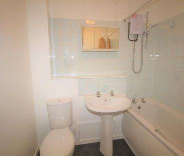 1 bedroom flat to rent - Photo 6