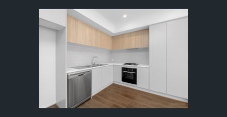 Brand-new, 4-bedroom Townhouse! - Photo 5