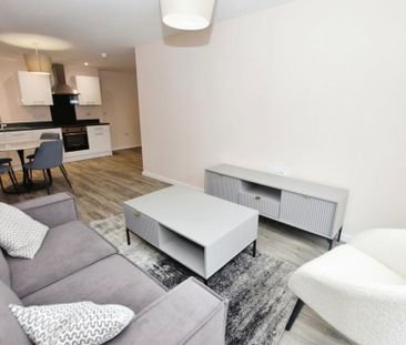 2 bedroom flat to rent - Photo 2