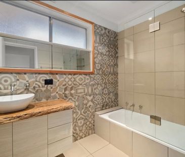 Mooroolbark - Photo 6