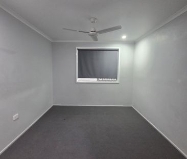 16 Sunset Drive, Thabeban QLD 4670 - House For Rent - $480 | Domain - Photo 5