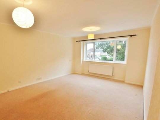 Maisonette to rent on - Photo 1