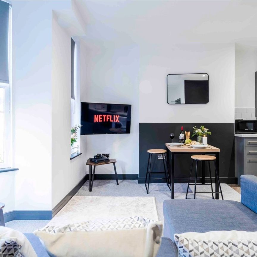 2 Bed Flat, Nottingham, NG7 - Photo 1