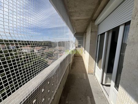 Location / Appartement T4 - Photo 5