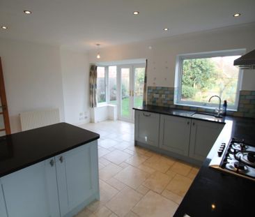 3 bedroom detached house to rent - Photo 6
