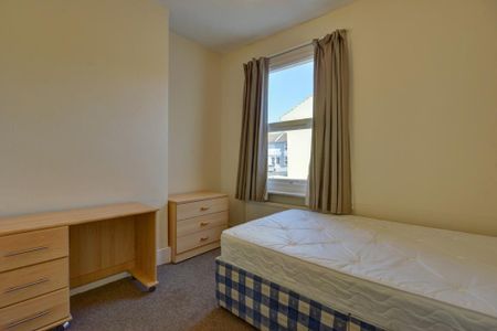 5 bedroom house to rent - Photo 3