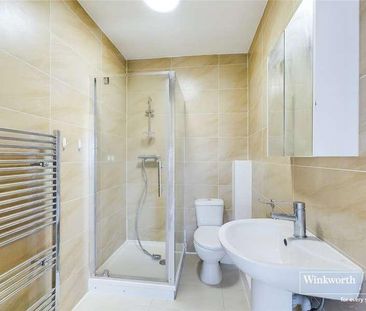 Station Road, First Floor Flat, Hendon, London, NW4 - Photo 5