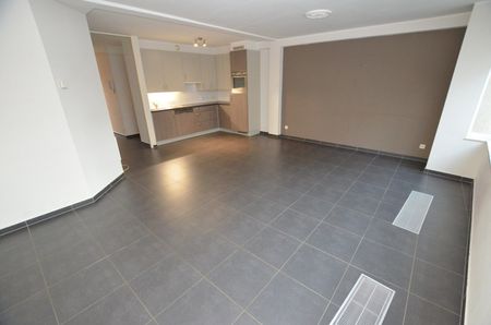 Modern appartement 5de verdiep (centrum) - Photo 2