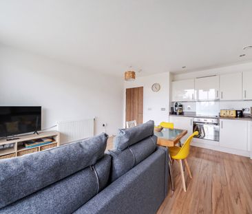 Tewkesbury Road, West Ealing, London, W13 - Photo 2
