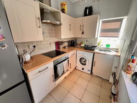 2 bedroom terraced house to rent - Photo 5