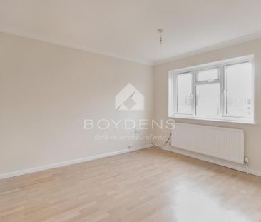 4 bedroom detached house to rent - Photo 3