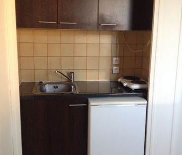 CASTANET TOLOSAN hyper centre Grand T1 avec immense terrasse - Photo 3