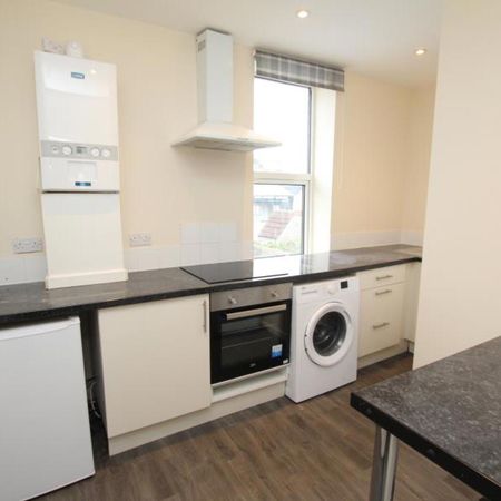If you are looking for a 2 bedroom flat to rent in the Staple Hill area, with good transport links to central Bristol then this could be the property for you. Please contact us for more details… - Photo 5