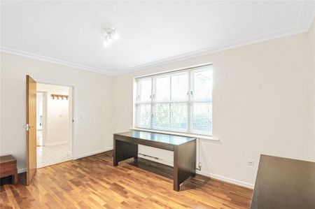 4 bedroom end of terrace house to rent - Photo 5