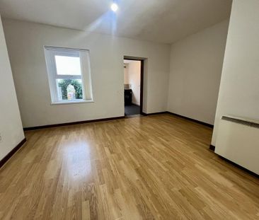 2 bedroom house to rent - Photo 1