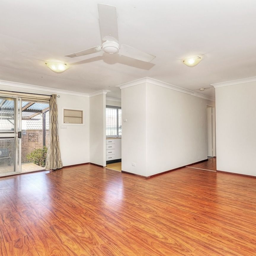 Lovely 2 Bedroom Villa!! - Photo 1