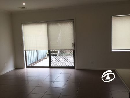 41 Atlantic Drive, 3810, Pakenham Vic - Photo 2