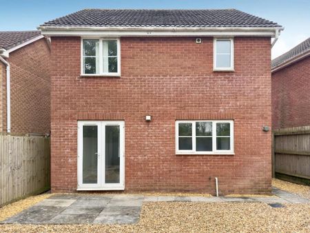 3 bedroom detached house to rent - Photo 2