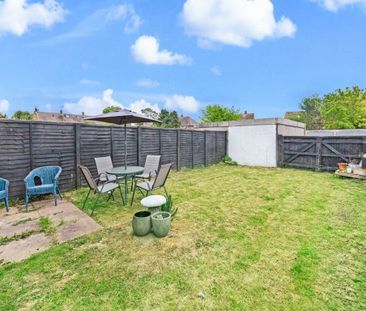 20, St Georges Walk, Eastergate - Photo 4