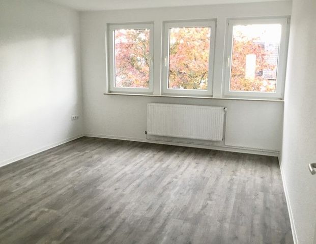 Moderne und gemütliche 3-Zimmer-DG-Wohnung - Photo 1