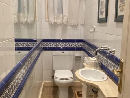 Piso de alquiler en Carrer del Pintor Roig I Soler, 1, Can Girona - Terramar - Vinyet - Photo 2