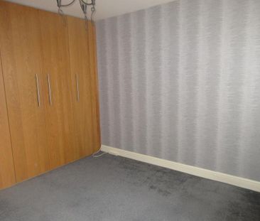 4 bedroom detached house to rent - Photo 4
