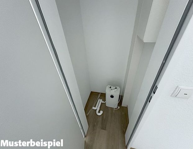 + 1 Zimmer mit modernisiertem Badezimmer + - Photo 1