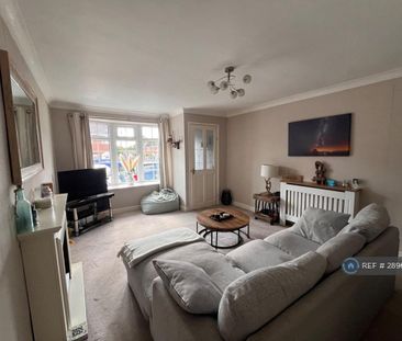 2 bedroom terraced house to rent - Photo 2