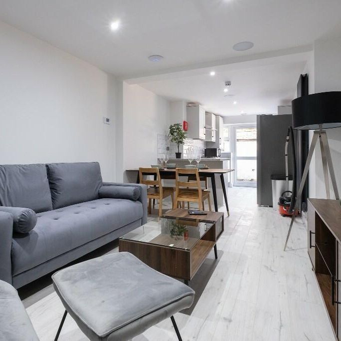 4 bedroom house to rent - Photo 1