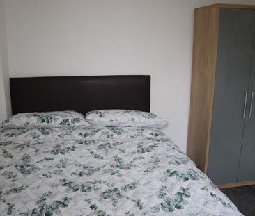 Room in a Shared House, Sherborne Grove, B1 - Photo 6