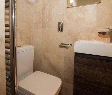 2 bedroom flat to rent - Photo 6