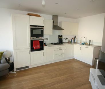 2 bedroom apartment to rent - Photo 4