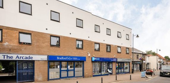 1 Bed Flat - Photo 2