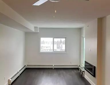 Newly Renovated Apartment Available For Rent Immediately | 9504 182 Street Northwest, Edmonton - Photo 1