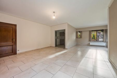 Rustig gelegen villa met ruime slaapkamers te Sint-Niklaas - Photo 4