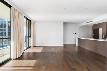 Chef's Kitchen | Large Three Bedroom Apartment | Double Carspace - Photo 3