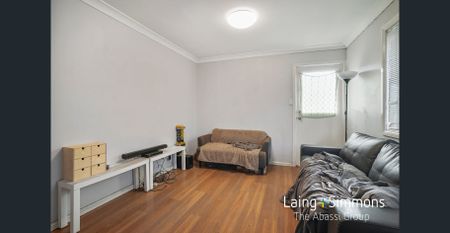 Cozy Two Bedroom Granny Flat in an Ideal Location! - Photo 3