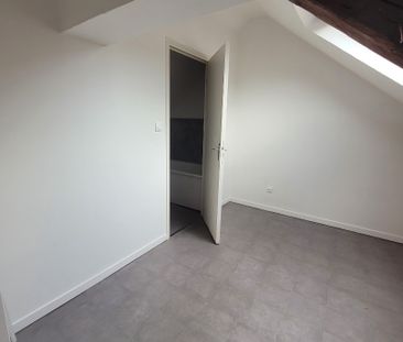 Location Appartement 1 pièce 37m² VALENCIENNES 59300 - Photo 4