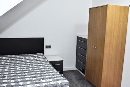 7 bedroom terraced house to rent - Photo 5