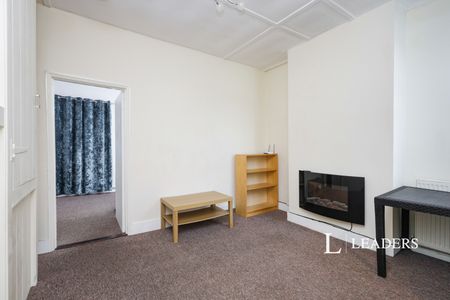 1 bedroom apartment to rent Dursley Road, Eastbourne, East Sussex, BN22 - Photo 5