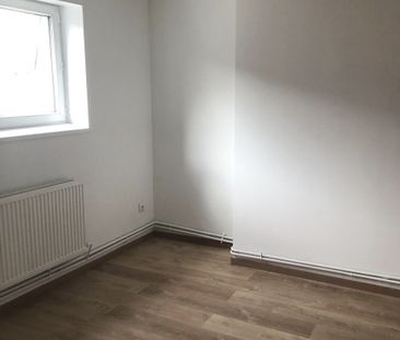 MAISON 4 CHAMBRES AVEC GRAND JARDIN ET GARAGE - Photo 3